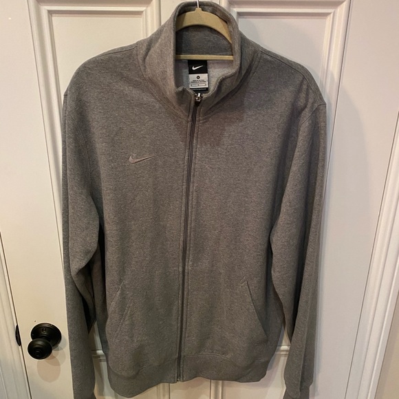 Men’s Classic Nike Gray Full Zip Sweatshirt Jacket